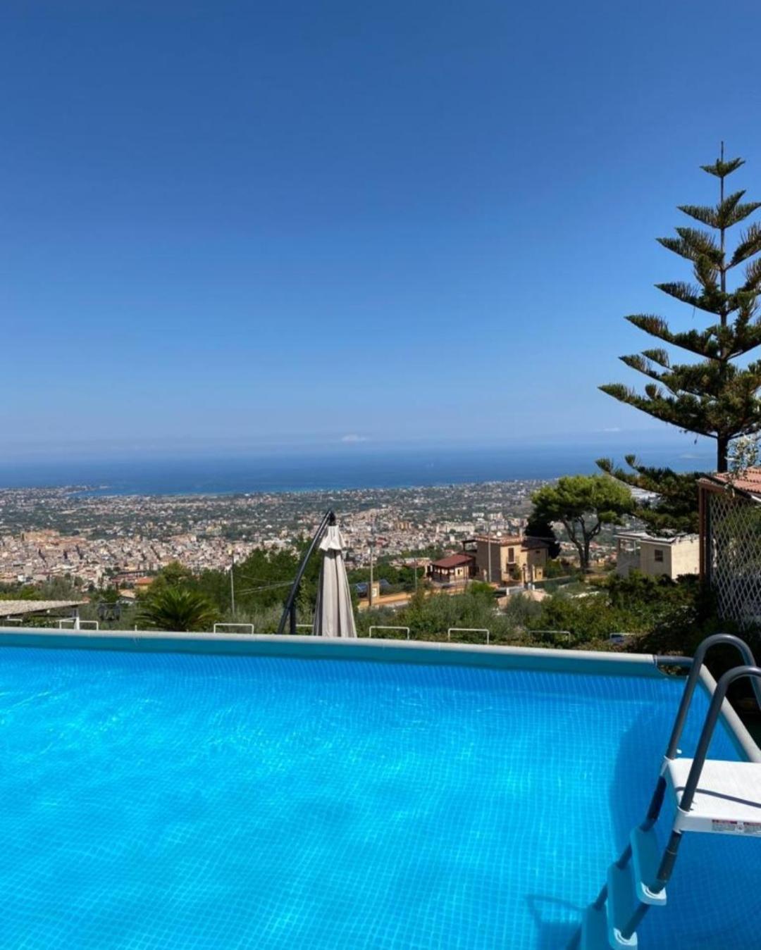 Lomarchi Holiday Home Carini Chambre photo