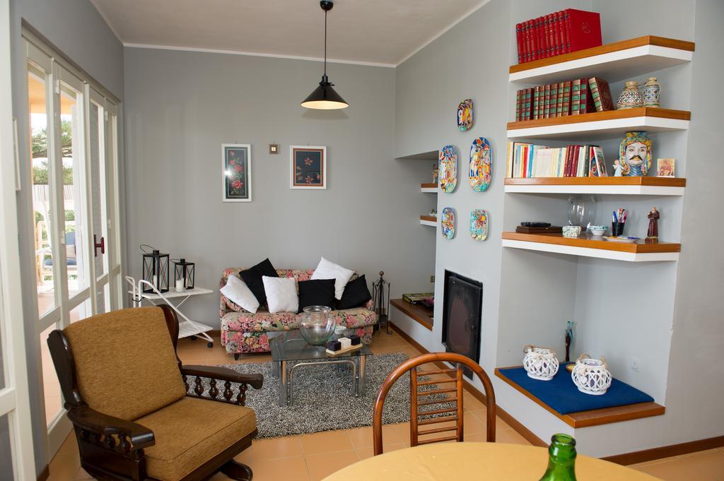 Lomarchi Holiday Home Carini Extérieur photo