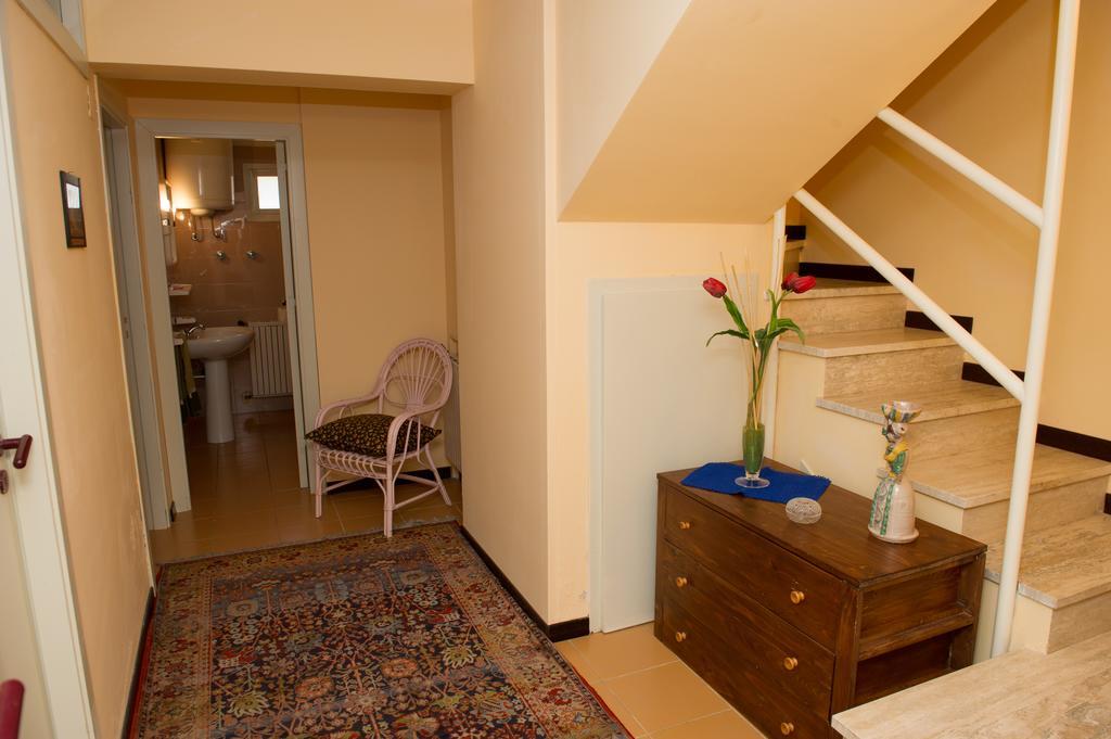 Lomarchi Holiday Home Carini Extérieur photo